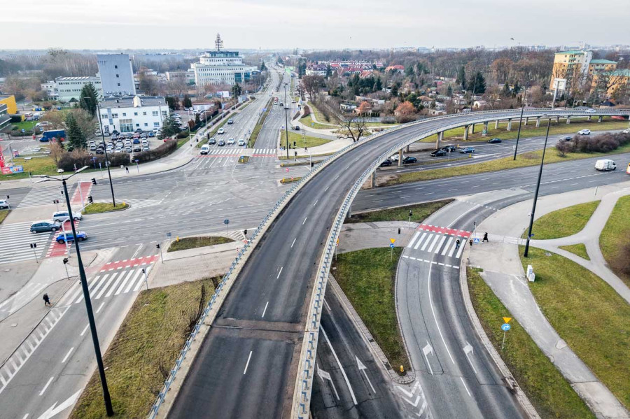 Wiadukt na skrzyżowaniu Puławskiej i Pileckiego (BJ/Haloursynow.pl)