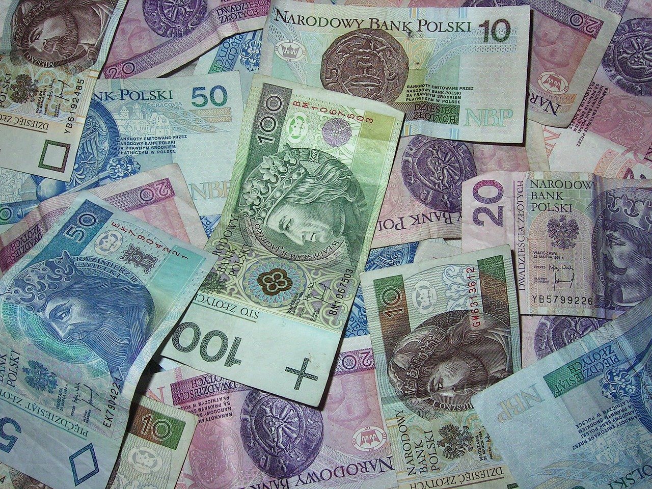 pieniądze z pożyczki - 1000 PLN
